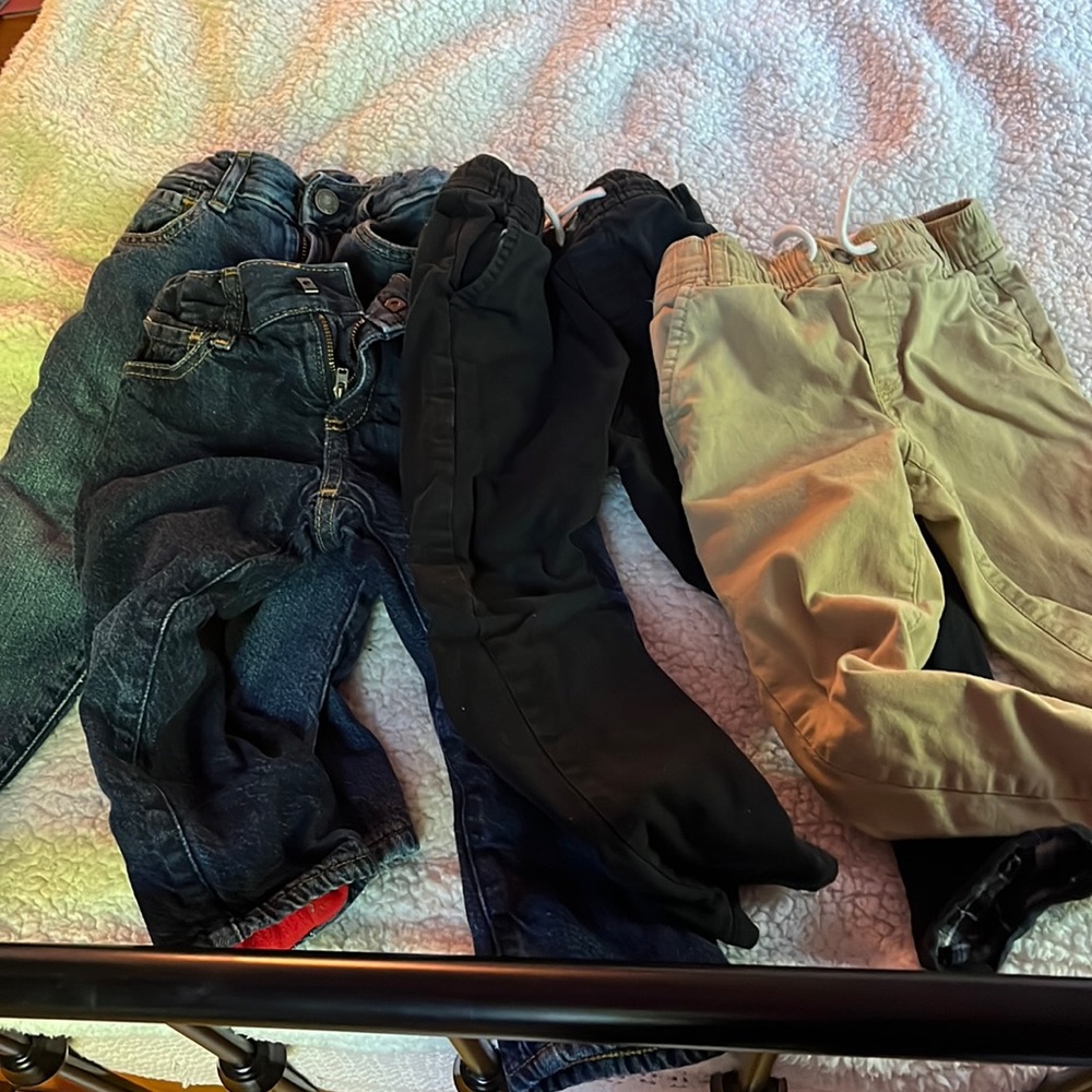 Lot of 4 pairs of lined 3t pants. Gap and old navy.